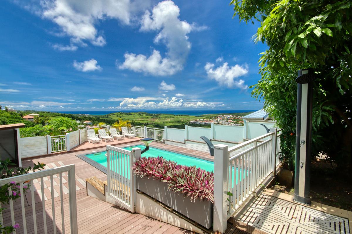 location de villa 8 personnes Martinique vue mer piscine 3